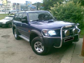 1999 Nissan Patrol Photos