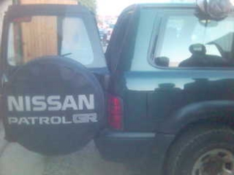 2000 Nissan Patrol
