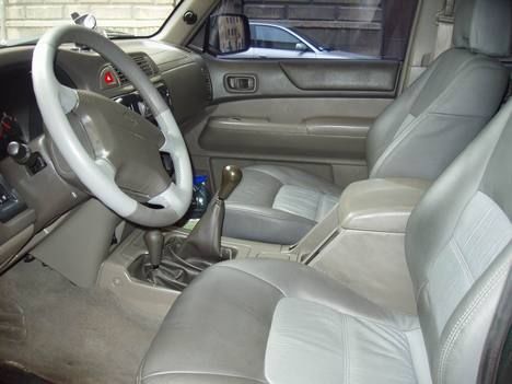 2000 Nissan Patrol