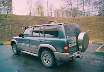 2000 Nissan Patrol