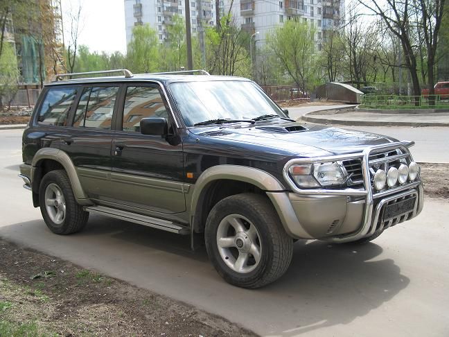 2000 Nissan Patrol