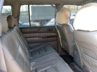 2000 Nissan Patrol Pictures