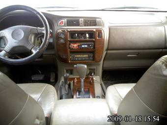 2000 Nissan Patrol Pictures