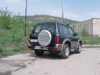2000 Nissan Patrol Images