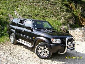 2000 Nissan Patrol Pictures