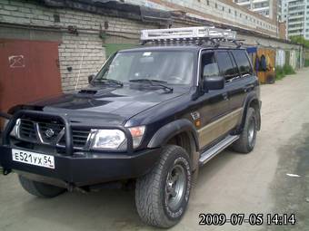 2000 Nissan Patrol Pics