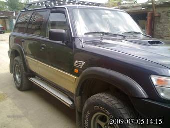 2000 Nissan Patrol Photos