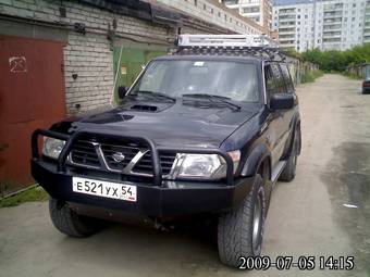 2000 Nissan Patrol Photos