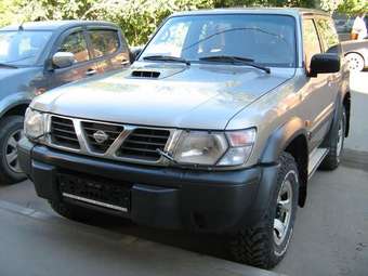 2001 Nissan Patrol Photos