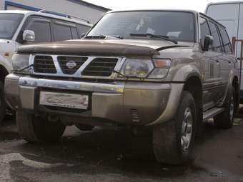 2001 Nissan Patrol Images