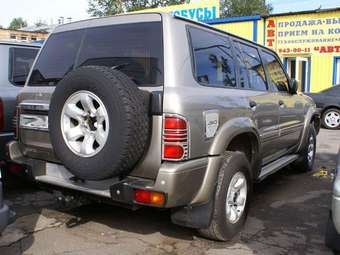 2001 Nissan Patrol Pics