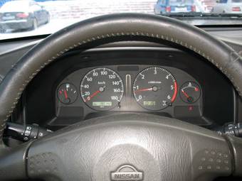 2001 Nissan Patrol Photos