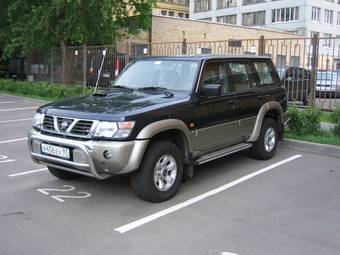 2001 Nissan Patrol Pics