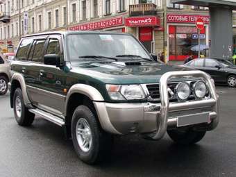 2002 Nissan Patrol Pictures