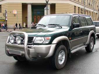 2002 Nissan Patrol Pictures