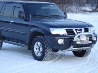 2002 Nissan Patrol Pictures