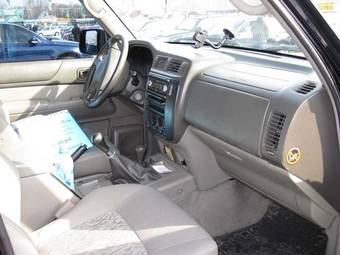 2002 Nissan Patrol Pictures