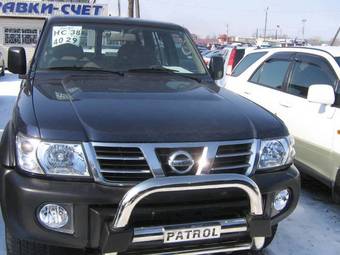 2002 Nissan Patrol Pics