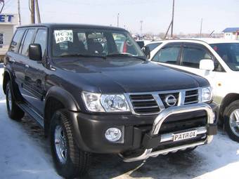 2002 Nissan Patrol Photos