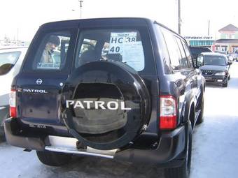 2002 Nissan Patrol Photos