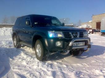 2002 Nissan Patrol Photos