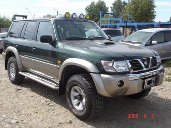 2002 Nissan Patrol Photos
