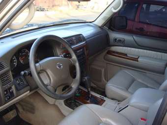 2003 Nissan Patrol Pictures