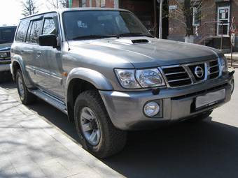 2003 Nissan Patrol Pictures