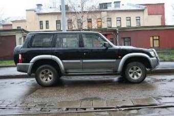 2003 Nissan Patrol Pictures