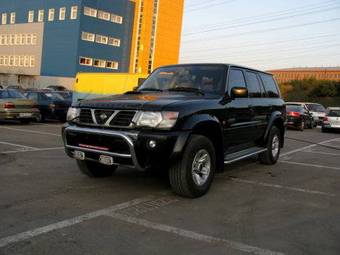 2003 Nissan Patrol Pictures