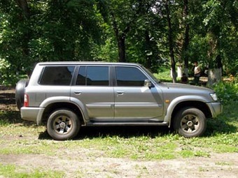 2004 Nissan Patrol Pictures