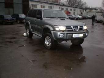 2004 Nissan Patrol Photos