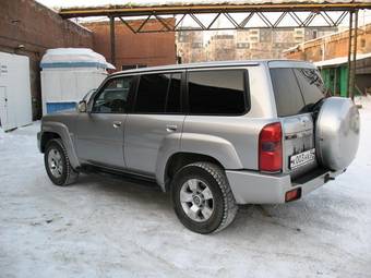 2004 Nissan Patrol Pics