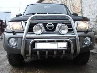 2004 Nissan Patrol Pictures