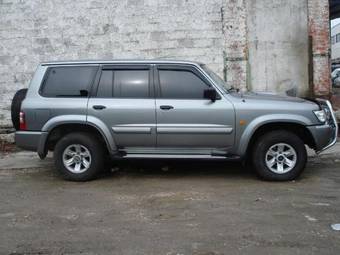 2004 Nissan Patrol Pictures