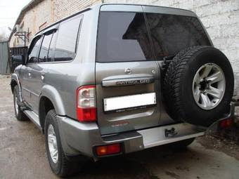 2004 Nissan Patrol Photos