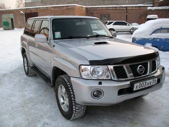 2004 Nissan Patrol Pictures