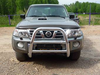 2004 Nissan Patrol Pictures