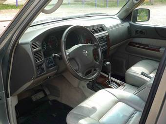 2004 Nissan Patrol Pictures