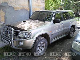 2004 Nissan Patrol Photos