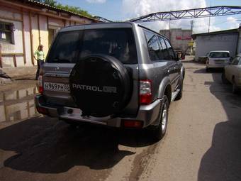 2004 Nissan Patrol Pictures