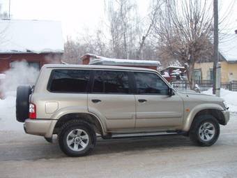 2004 Nissan Patrol Photos