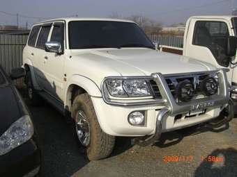 2005 Nissan Patrol Pictures