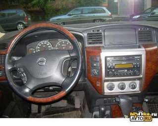 2005 Nissan Patrol Pictures
