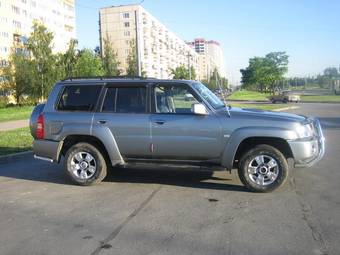 2005 Nissan Patrol Pictures