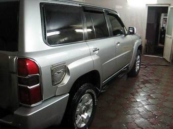 2005 Nissan Patrol Photos