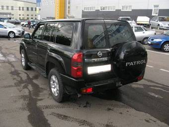 2005 Nissan Patrol Pictures