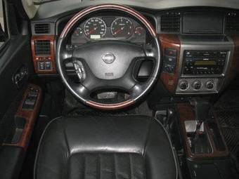 2005 Nissan Patrol Photos