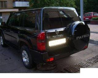 2005 Nissan Patrol Pictures