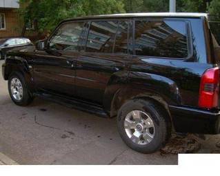 2005 Nissan Patrol Pictures